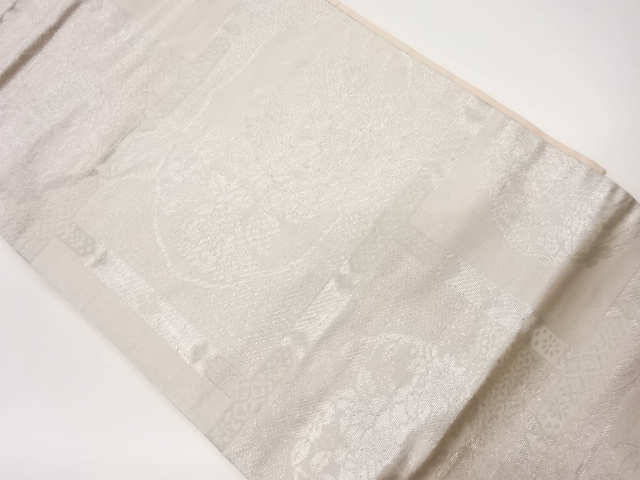 リサイクル　変わり格天井に花々模様織出し名古屋帯